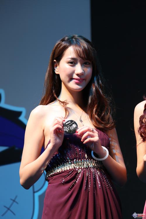 18成人🍆🍑🔞猛撞九幺视频